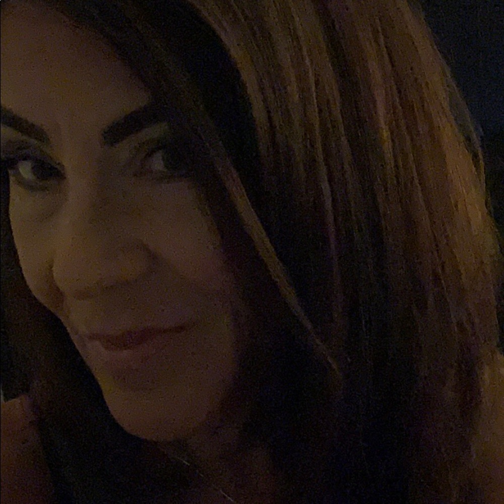 Meet your Posher, Vivian